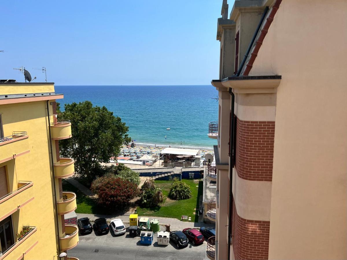 Don Pedro Beach House 萨沃纳 外观 照片